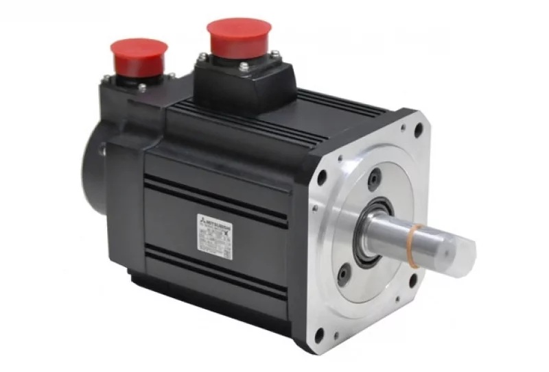 Серводвигатель HC-SFS1524B оснащен тормозом